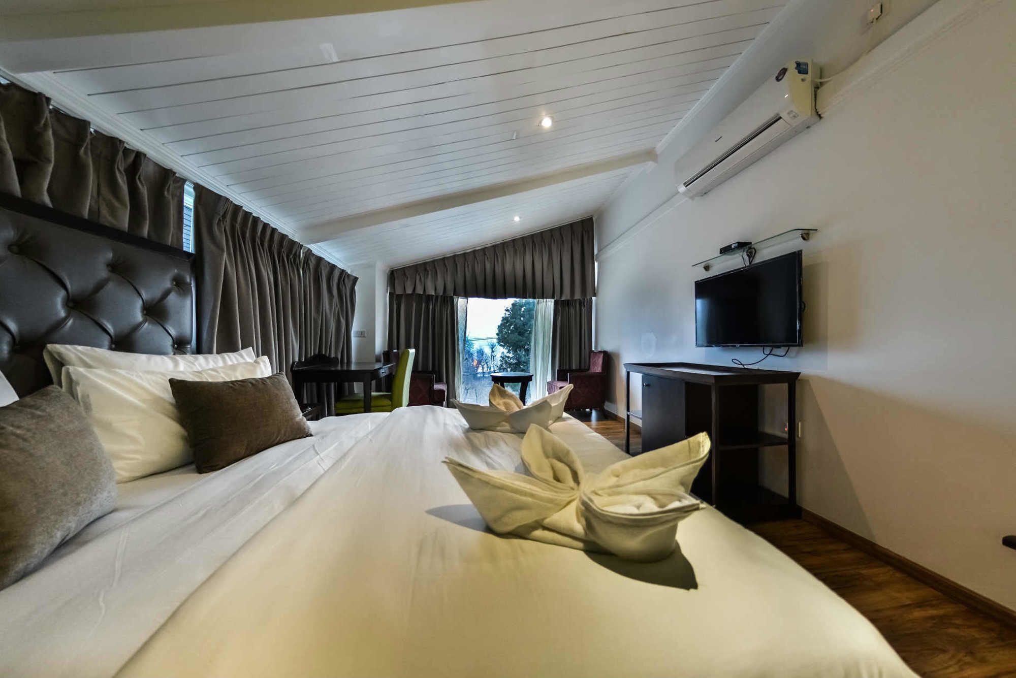 Hotel Metropolis Σριναγκάρ Εξωτερικό φωτογραφία