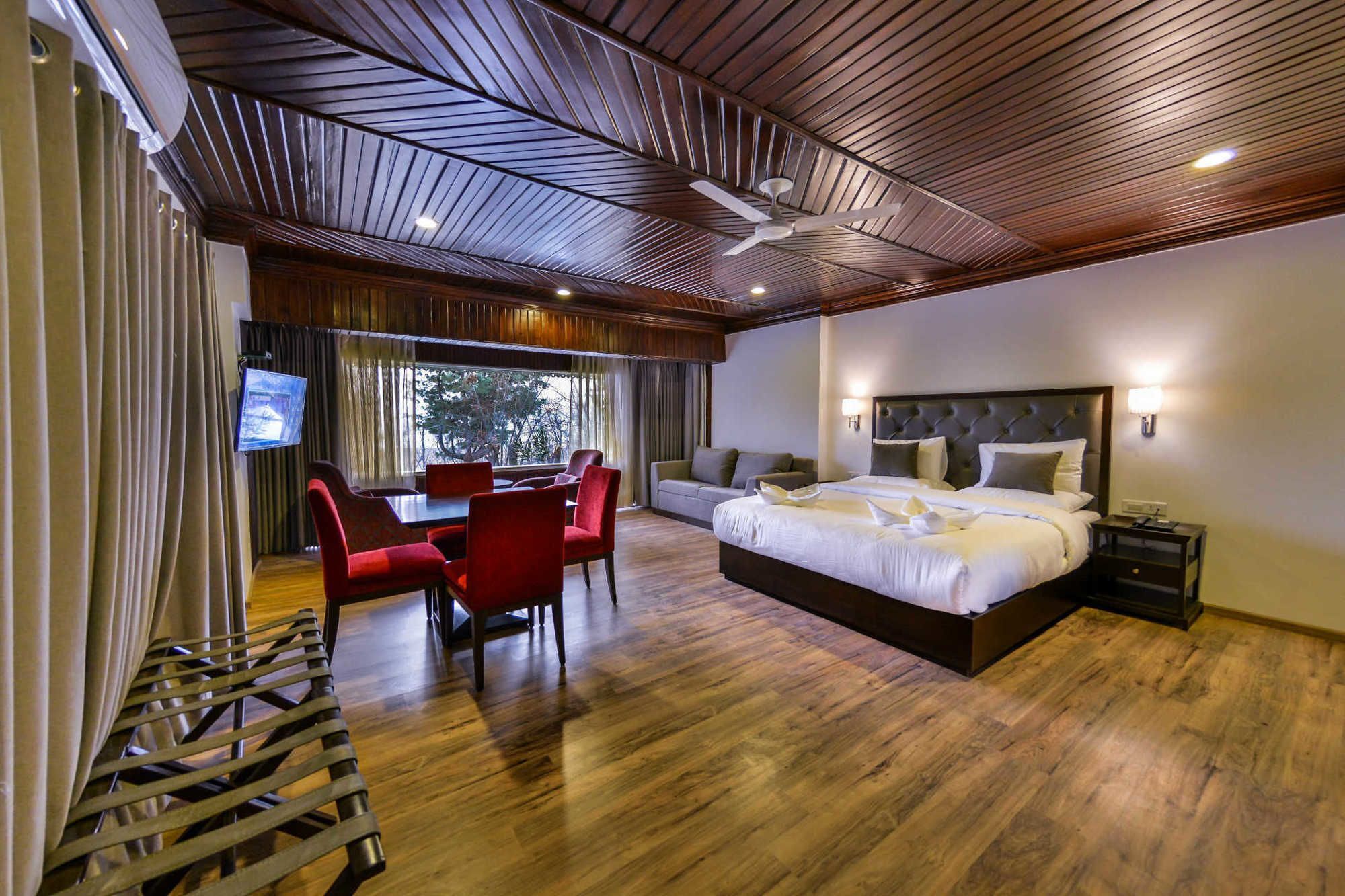 Hotel Metropolis Σριναγκάρ Εξωτερικό φωτογραφία