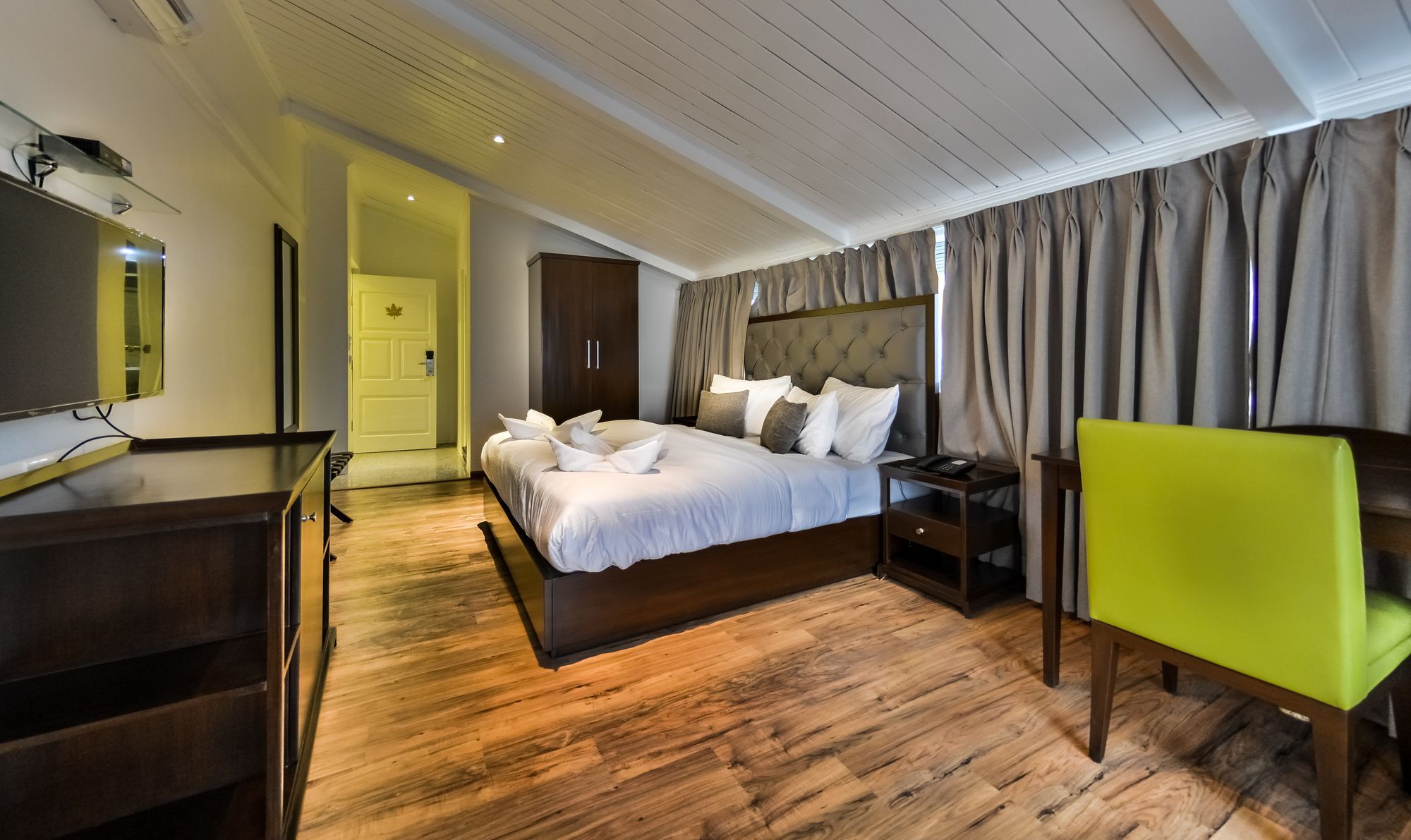 Hotel Metropolis Σριναγκάρ Εξωτερικό φωτογραφία