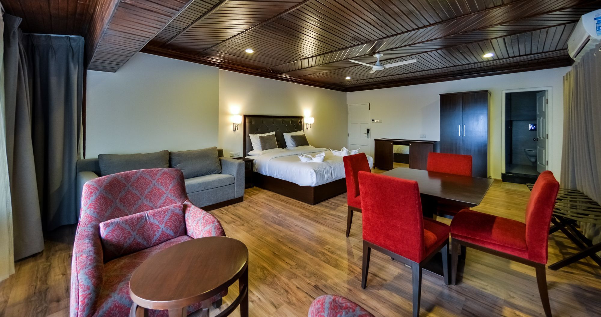 Hotel Metropolis Σριναγκάρ Εξωτερικό φωτογραφία